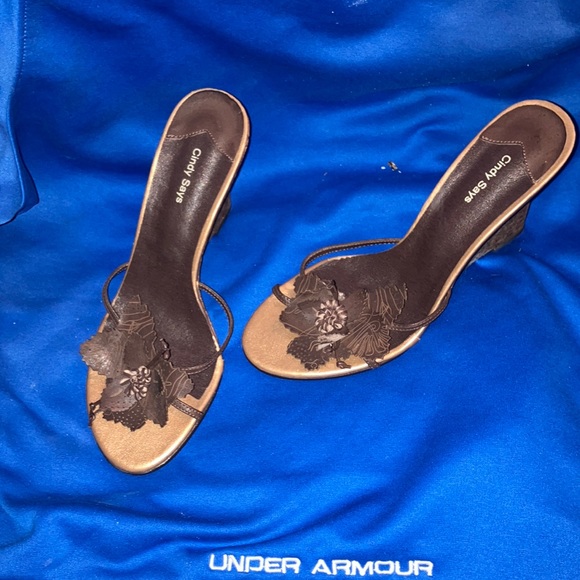 Brown wedges - Picture 1 of 2